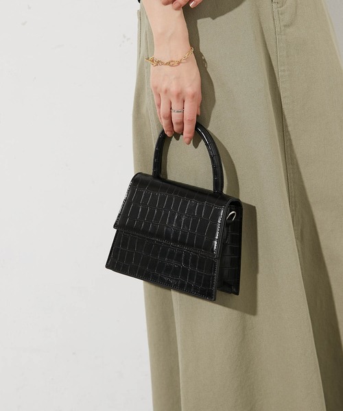 prose verse（プロズヴェール）の「2wayクロコミニショルダー（ショルダーバッグ・レディース・オフホワイト/キャメル/ブラック・ﾌﾘ-）」の7枚目の写真