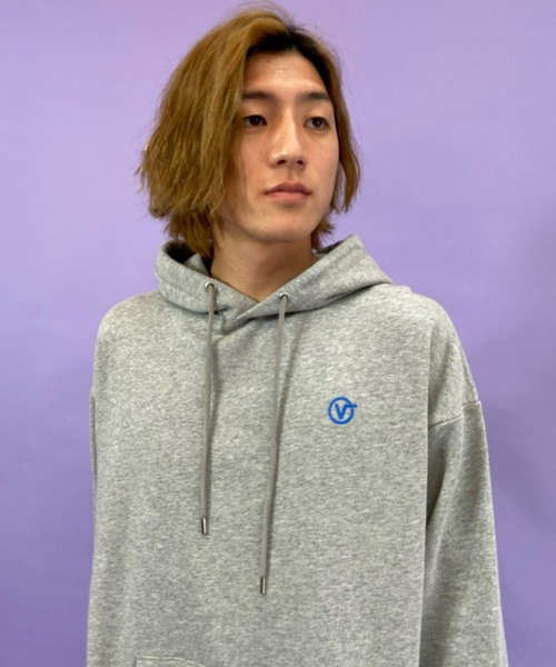 VANS（バンズ）の「VANS/バンズ ルーズシルエット　バックプリントパーカー 121K1030200（パーカー・メンズ・ブラック/イエロー/グレー・XL/S/M/L）」の15枚目の写真