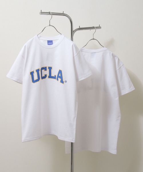 UCLA(ユーシーエルエー)の「カレッジロゴプリント USコットン UCLA ビッグシルエット半袖アソートTシャツ(Tシャツ/カットソー・メンズ・ホワイト/ダークグリーン/ネイビー/ホワイト系/ホワイト系1/ホワイト系2/ホワイト系4/ブラック系/ブラック系2/グリーン系1/グリーン系4/ネイビー系/ネイビー系1/ネイビー系3/ネイビー系4・MEDIUM/LARGE)」の4枚目の写真