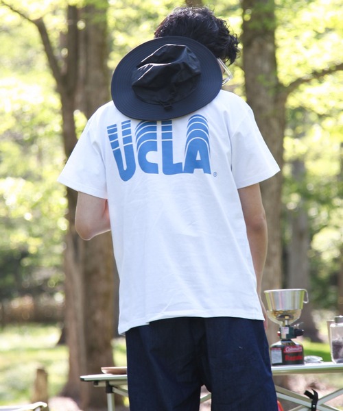 UCLA(ユーシーエルエー)の「カレッジロゴプリント USコットン UCLA ビッグシルエット半袖アソートTシャツ(Tシャツ/カットソー・メンズ・ホワイト/ダークグリーン/ネイビー/ホワイト系/ホワイト系1/ホワイト系2/ホワイト系4/ブラック系/ブラック系2/グリーン系1/グリーン系4/ネイビー系/ネイビー系1/ネイビー系3/ネイビー系4・MEDIUM/LARGE)」の5枚目の写真