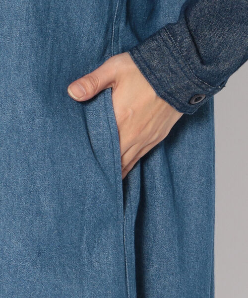 AVIREX（アヴィレックス）の「カラーコンビロングシャツワンピース/ COLOR COMBI LONG SHIRT ONEPIECE（シャツワンピース・レディース・ライトブルー/オリーブ/チャコールグレー・FREE）」の8枚目の写真