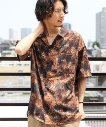 総柄プリント半袖シャツ