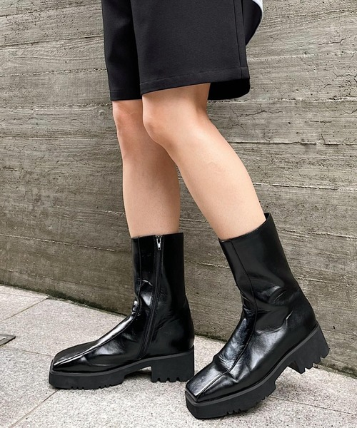 PAGEBOY(ページボーイ)の「スクエアハーフブーツ(ブーツ・レディース・ブラック/ブラウン系その他・MEDIUM/LARGE)」の21枚目の写真