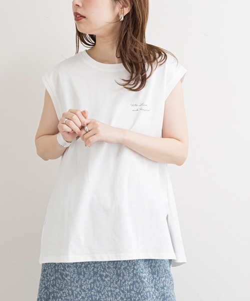 natural couture（ナチュラルクチュール）の「【WEB限定】ハンドライト風メッセージノースリーブT（Tシャツ/カットソー・レディース・ブラック/ブラウン/オフホワイト/ピンク・FREE）」の5枚目の写真