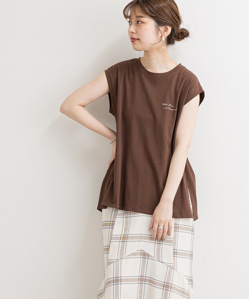 natural couture（ナチュラルクチュール）の「【WEB限定】ハンドライト風メッセージノースリーブT（Tシャツ/カットソー・レディース・ブラック/ブラウン/オフホワイト/ピンク・FREE）」の14枚目の写真