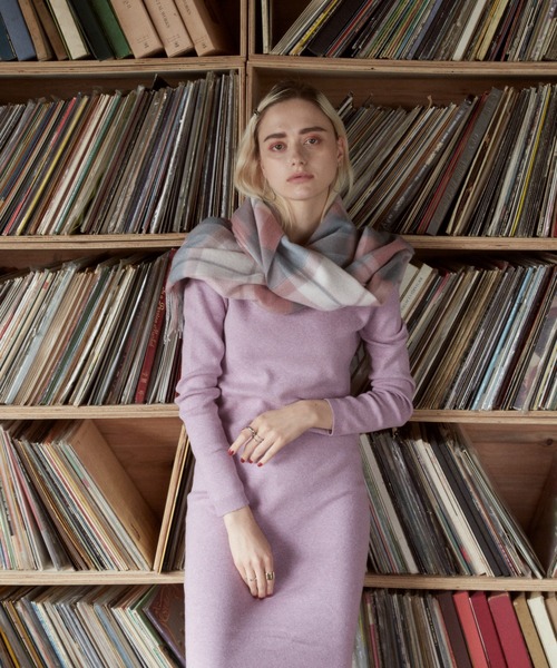 DRWCYS（ドロシーズ）の「ウォッシャブルウールチェックストール（ストール/ショール・レディース・ベージュ/ネイビー/ピンク・FREE）」の10枚目の写真