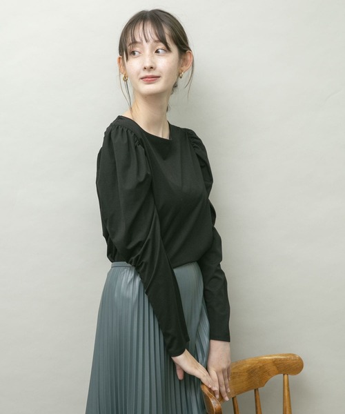 UR Lab.（アーバンリサーチラボ）の「パフスリーブTOPS（Tシャツ/カットソー・レディース・ブラック/オフホワイト/ピンク系その他・FREE）」の3枚目の写真