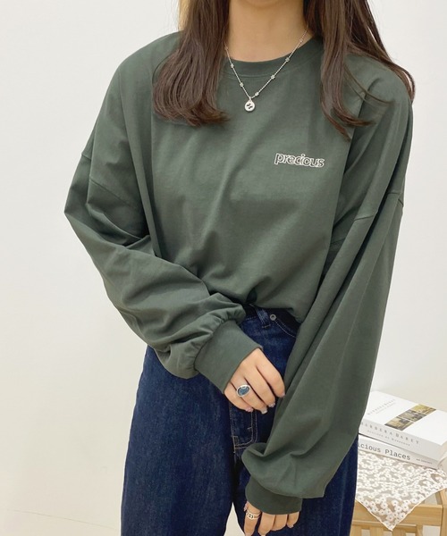 apres jour(アプレジュール)の「BIGスリット入りロンT【ZOZOTOWN限定アイテム】(Tシャツ/カットソー・レディース・グリーン/アイボリー/ブラック系その他/オフホワイト/ブルー/ラベンダー/ホワイト系その他2/ホワイト系その他・X-LARGE/フリー)」の7枚目の写真