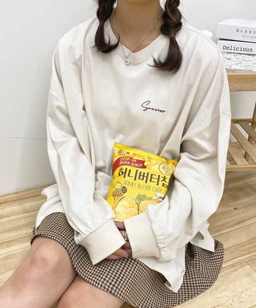 apres jour(アプレジュール)の「BIGスリット入りロンT【ZOZOTOWN限定アイテム】(Tシャツ/カットソー・レディース・グリーン/アイボリー/ブラック系その他/オフホワイト/ブルー/ラベンダー/ホワイト系その他2/ホワイト系その他・X-LARGE/フリー)」の3枚目の写真