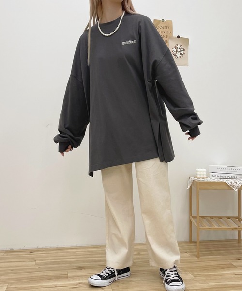 apres jour(アプレジュール)の「BIGスリット入りロンT【ZOZOTOWN限定アイテム】(Tシャツ/カットソー・レディース・グリーン/アイボリー/ブラック系その他/オフホワイト/ブルー/ラベンダー/ホワイト系その他2/ホワイト系その他・X-LARGE/フリー)」の13枚目の写真
