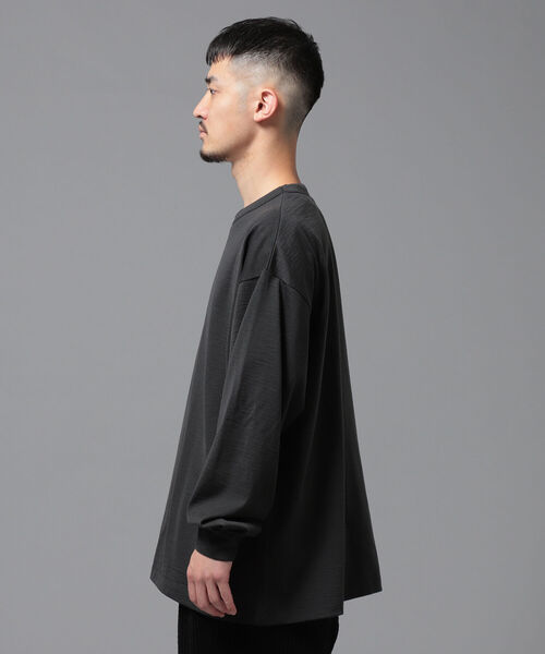 BEAMS（ビームス）の「BEAMS / ウォッシャブル ウール ロングスリーブ Tシャツ（Tシャツ/カットソー・メンズ・オフホワイト/ライトブラック・SMALL/MEDIUM/LARGE/X-LARGE）」の19枚目の写真