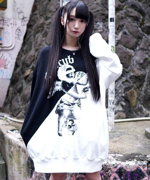 TRAVAS TOKYO（トラバス トウキョウ）の「『TRAVAS TOKYO/トラバス トーキョー』Cherub Bi-color PO/オーバーサイズ バイカラープルオーバー スウェットシャツ（スウェット・レディース・ブラック×グレー/ブラック×ホワイト・FREE）」の2枚目の写真