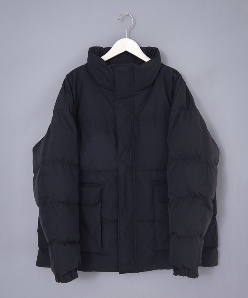 Revo.(レボ)の「Revo. DACRON 機能中綿 ショート丈 スタンドカラーブルゾン 21AW(ダウンジャケット/コート・メンズ・ブラック/ベージュ/オリーブ・1/2)」の2枚目の写真