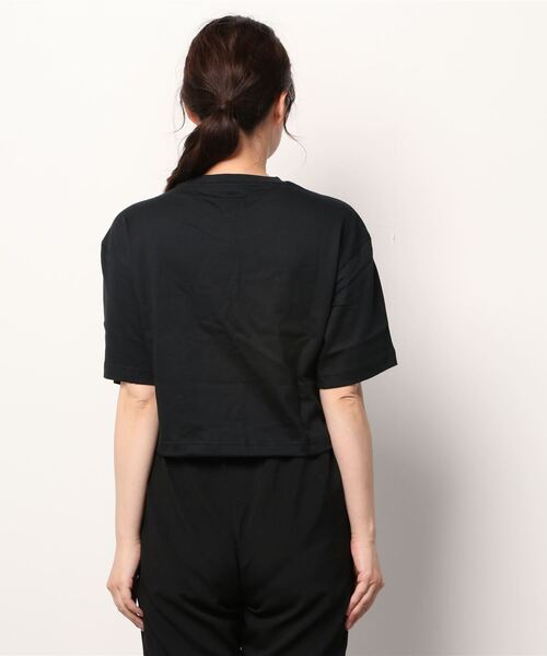 Reebok(リーボック)の「クラシックス グラフィック Tシャツ / Classics Graphic T-Shirt(Tシャツ/カットソー・レディース・ブラック×ブラック・MEDIUM/SMALL/LARGE/X-LARGE)」の5枚目の写真