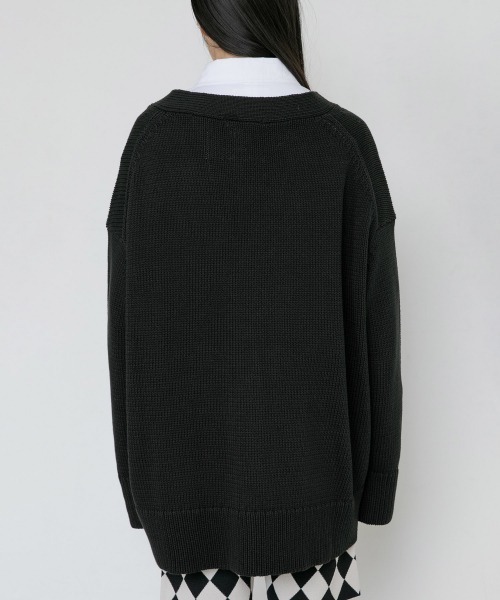 yuw（ユウ）の「UNISEX BIG CARDIGAN　217881（カーディガン/ボレロ・レディース・アイボリー/ブラック/ブルー/ピンク・FREE）」の10枚目の写真