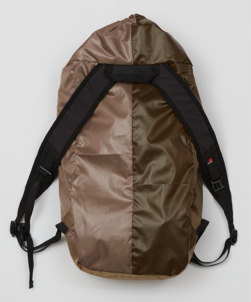 AlexanderLeeChang（アレキサンダーリーチャン）の「AlexanderLeeChang/アレキサンダーリーチャン 5050 POCKETABLE DAYPAC AC052139（バックパック/リュック・メンズ・ネイビー/グレー/ブルー・FREE）」の8枚目の写真