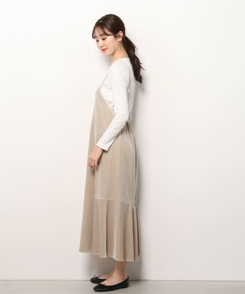 NANO universe（ナノユニバース）の「ベロアキャミワンピース（ワンピース・レディース・ベージュ/チャコール・38/36）」の17枚目の写真