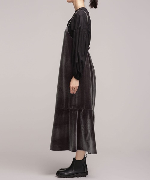 NANO universe（ナノユニバース）の「ベロアキャミワンピース（ワンピース・レディース・ベージュ/チャコール・38/36）」の11枚目の写真