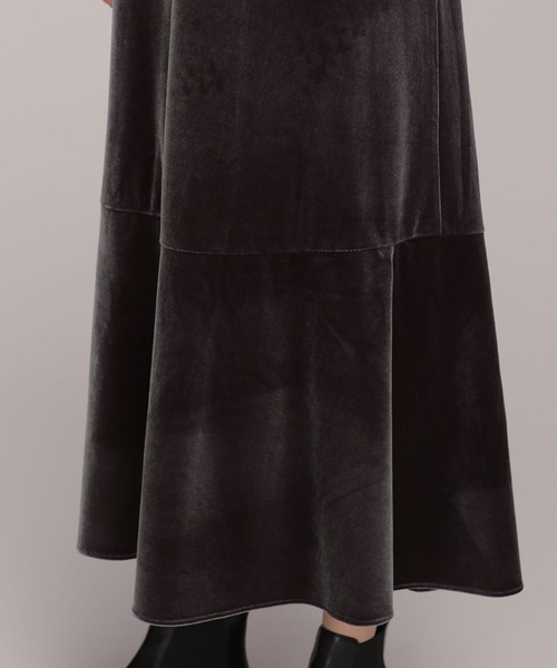 NANO universe（ナノユニバース）の「ベロアキャミワンピース（ワンピース・レディース・ベージュ/チャコール・38/36）」の15枚目の写真