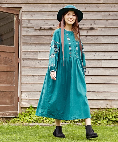 チャイハネ(チャイハネ)の「【チャイハネ】yul オルテガ柄刺繍ワンピース(ワンピース・レディース・ホワイト/ブラウン/グリーン・FREE)」の12枚目の写真