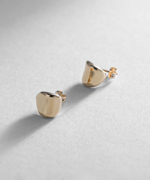 COCOSHNIK(ココシュニック)の「K10ホロウ フープピアス(ピアス(両耳用)・レディース・ホワイト系その他7・00)」の2枚目の写真
