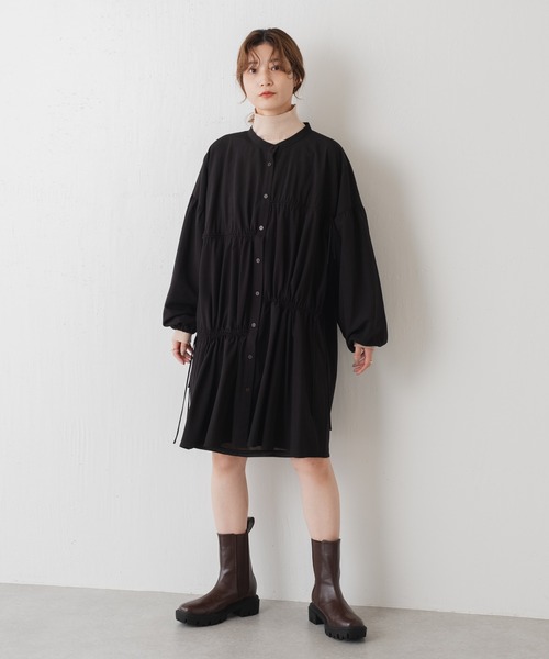 Kastane（カスタネ）の「紐付きギャザーミニワンピース（ワンピース・レディース・ブラック/モカ・FREE）」の6枚目の写真