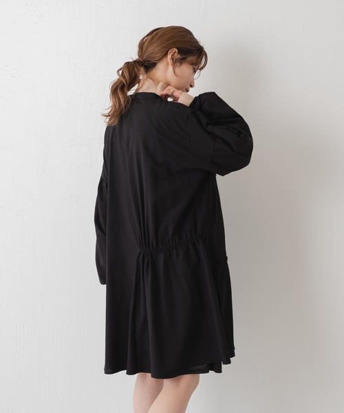 Kastane（カスタネ）の「紐付きギャザーミニワンピース（ワンピース・レディース・ブラック/モカ・FREE）」の13枚目の写真