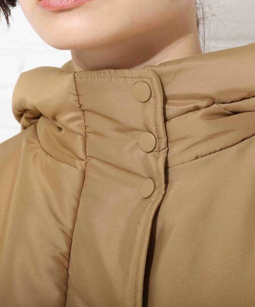 Cutie Blonde(キューティーブロンド)の「◆【撥水加工】中綿切替えブルゾン(ブルゾン・レディース・ブラック/ベージュ系その他2/ピンク系・03/02)」の17枚目の写真