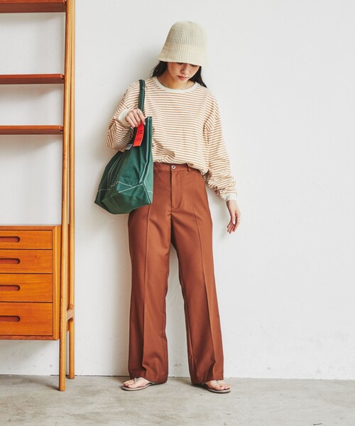 coen（コーエン）の「定番のUSAコットン使用。レトロボーダー袖ボリュームリンガーTシャツ（WEB限定カラー）（Tシャツ/カットソー・レディース・ブラック/ダークグリーン/ベージュ/パープル/ブラウン/オレンジ/ケリー/ネイビー/マスタード/ナチュラル・MEDIUM/LARGE）」の14枚目の写真