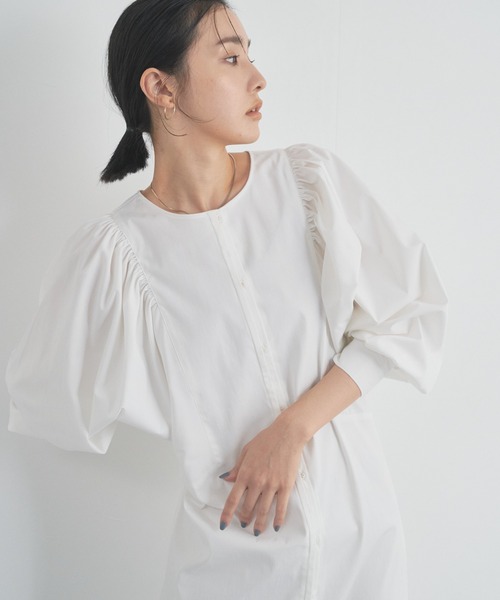 audrey and john wad(オードリーアンドジョンワッド)の「パワーショルダーシャツワンピース(シャツワンピース・レディース・ホワイト/ブラック/ブラウン・FREE)」の8枚目の写真