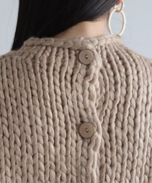 vingtrois（バントロア）の「【vingtrois】前後2WAYハンドメイドハイネックケーブルニットベストトップス（ニット/セーター・レディース・アイボリー/ベージュ・M）」の14枚目の写真