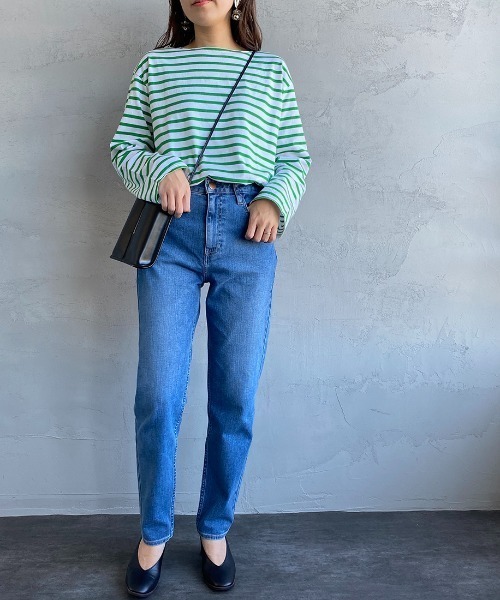 RED CARD TOKYO（レッドカード）の「[RED CARD/レッドカード] CAROL ハイウエスト スリムストレートデニム（デニムパンツ・レディース・インディゴブルー・22/23/24/25）」の21枚目の写真