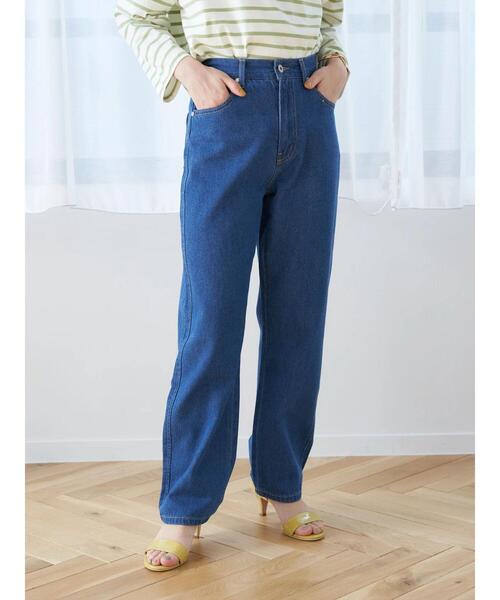 earth music&ecology(アースミュージックアンドエコロジー)の「ストレートデニム(その他パンツ・レディース・インディゴブルー/アイボリー/グレイッシュベージュ・S/M/L)」の6枚目の写真