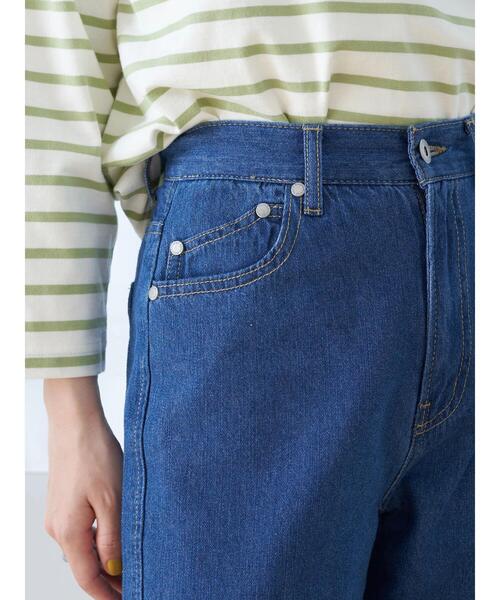 earth music&ecology(アースミュージックアンドエコロジー)の「ストレートデニム(その他パンツ・レディース・インディゴブルー/アイボリー/グレイッシュベージュ・S/M/L)」の13枚目の写真