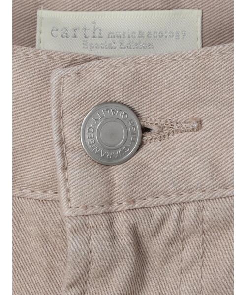 earth music&ecology(アースミュージックアンドエコロジー)の「ストレートデニム(その他パンツ・レディース・インディゴブルー/アイボリー/グレイッシュベージュ・S/M/L)」の22枚目の写真
