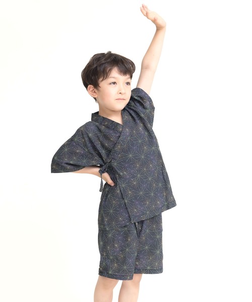 DILASH(ディラッシュ)の「麻混総柄甚平(浴衣・キッズ・ブラック/キナリ・120/80/140/110/130/100/90)」の4枚目の写真