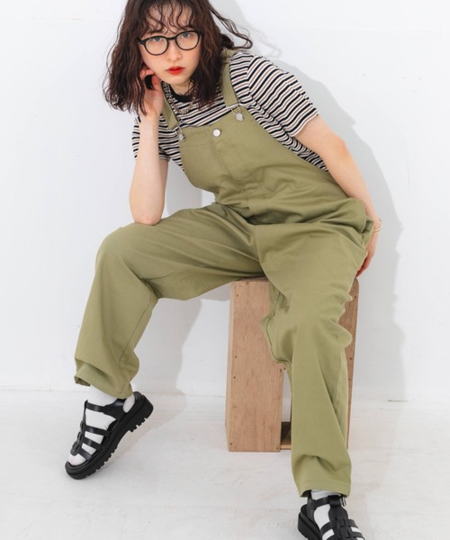 nemne store（ネンネストア）の「フロントジップワイドオーバーオール（サロペット/オーバーオール・レディース・アイボリー/パープル/カーキ・SMALL/MEDIUM）」の3枚目の写真