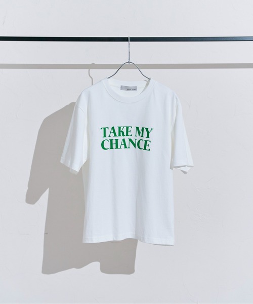 prose verse（プロズヴェール）の「フロッキープリントレタリングロゴTシャツ（Tシャツ/カットソー・レディース・ホワイト/ホワイト系その他/ホワイト系その他2/ピンク・MEDIUM）」の2枚目の写真