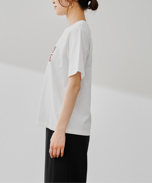 prose verse（プロズヴェール）の「フロッキープリントレタリングロゴTシャツ（Tシャツ/カットソー・レディース・ホワイト/ホワイト系その他/ホワイト系その他2/ピンク・MEDIUM）」の6枚目の写真