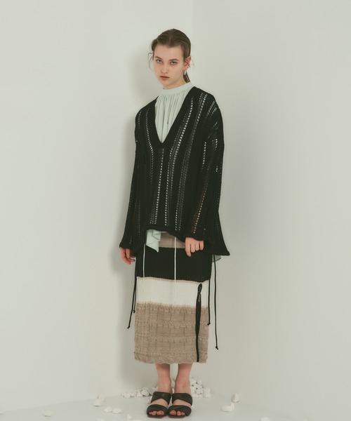 PUBLIC TOKYO（パブリックトウキョウ）の「【岐阜県産】ボリュームスリーブアシメヘムブラウス/オーバーサイズシャツ/ウォッシャブル（シャツ/ブラウス・レディース・ホワイト/ブラック/ミント・FREE）」の12枚目の写真