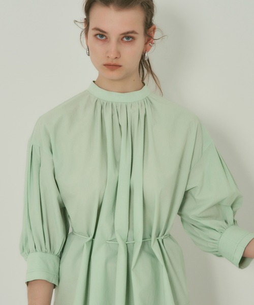 PUBLIC TOKYO（パブリックトウキョウ）の「【岐阜県産】ボリュームスリーブアシメヘムブラウス/オーバーサイズシャツ/ウォッシャブル（シャツ/ブラウス・レディース・ホワイト/ブラック/ミント・FREE）」の15枚目の写真