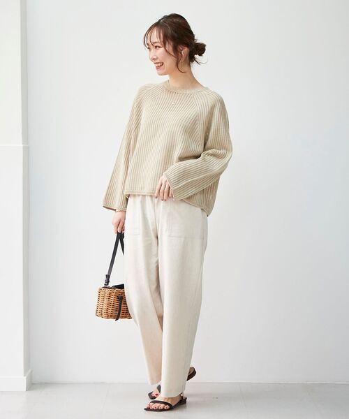 le.coeur blanc(ルクールブラン)の「バックシャンホールガーメント針抜きニット(ニット/セーター・レディース・ベージュ/モカ・38)」の3枚目の写真