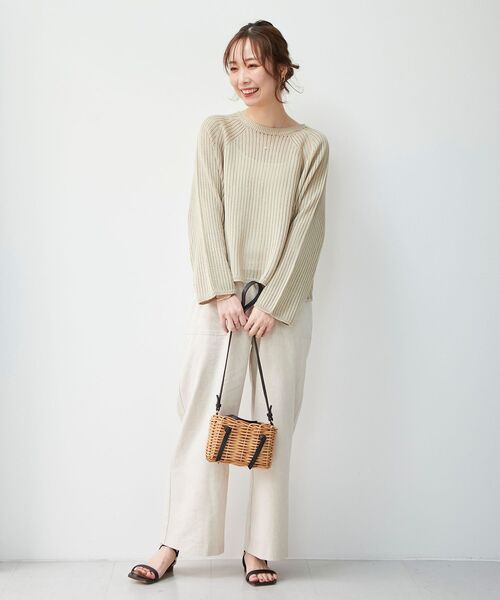 le.coeur blanc(ルクールブラン)の「バックシャンホールガーメント針抜きニット(ニット/セーター・レディース・ベージュ/モカ・38)」の6枚目の写真