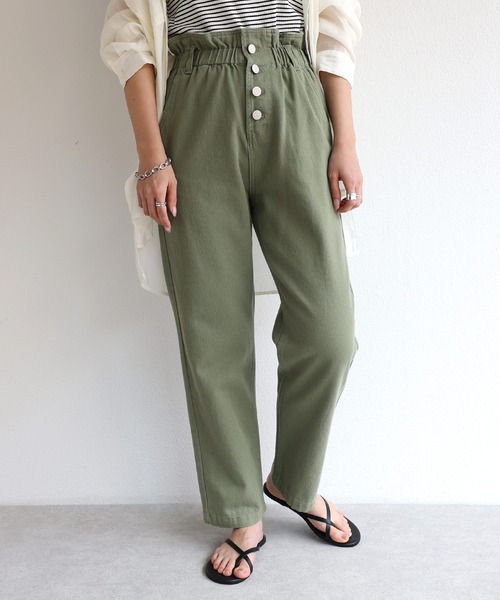 andme(アンドミー)の「コットンツイルウエストギャザーストレートパンツ(その他パンツ・レディース・ブラック/ベージュ/オフホワイト/グリーン・S/M/L)」の4枚目の写真
