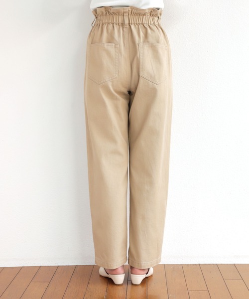 andme(アンドミー)の「コットンツイルウエストギャザーストレートパンツ(その他パンツ・レディース・ブラック/ベージュ/オフホワイト/グリーン・S/M/L)」の15枚目の写真