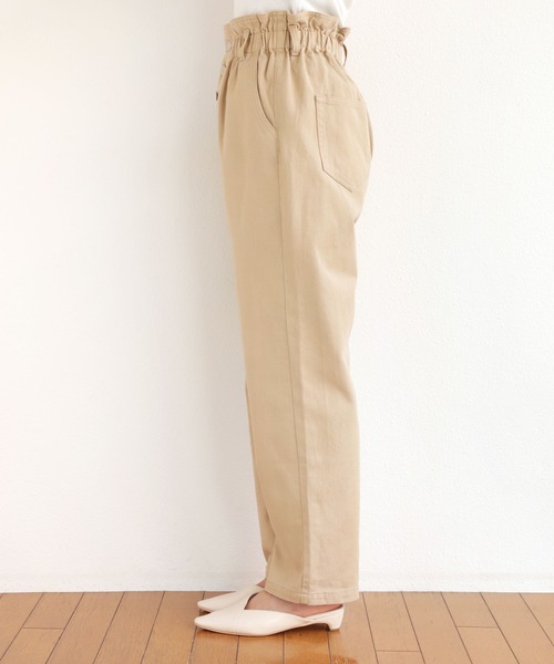 andme(アンドミー)の「コットンツイルウエストギャザーストレートパンツ(その他パンツ・レディース・ブラック/ベージュ/オフホワイト/グリーン・S/M/L)」の17枚目の写真
