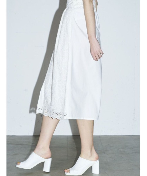 MIDIUMISOLID(ミディウミソリッド)の「MIDIUMISOLID for Ladies ハイウエストレーススカート(スカート・レディース・ネイビー/オフホワイト/チャコールグレー・FREE)」の10枚目の写真