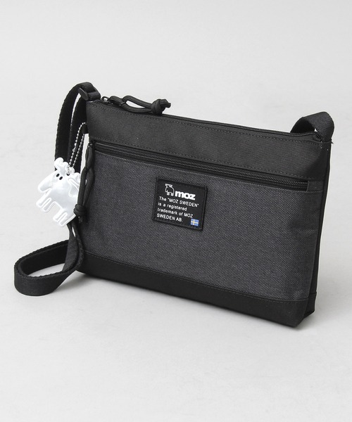 moz（モズ）の「リフレクトチャーム付き メランジコンビ素材 サコッシュバッグ（ショルダーバッグ・レディース・ブラック・FREE）」の4枚目の写真