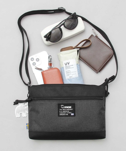 moz（モズ）の「リフレクトチャーム付き メランジコンビ素材 サコッシュバッグ（ショルダーバッグ・レディース・ブラック・FREE）」の10枚目の写真