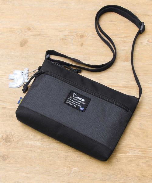 moz（モズ）の「リフレクトチャーム付き メランジコンビ素材 サコッシュバッグ（ショルダーバッグ・レディース・ブラック・FREE）」の7枚目の写真